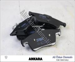 Ford Yedek Parça - ARKA FREN BALATASI ÜST YAYLI TİP - FOCUS 2006-2018 C-MAX 2003-2011 CONNECT 2002-2013
